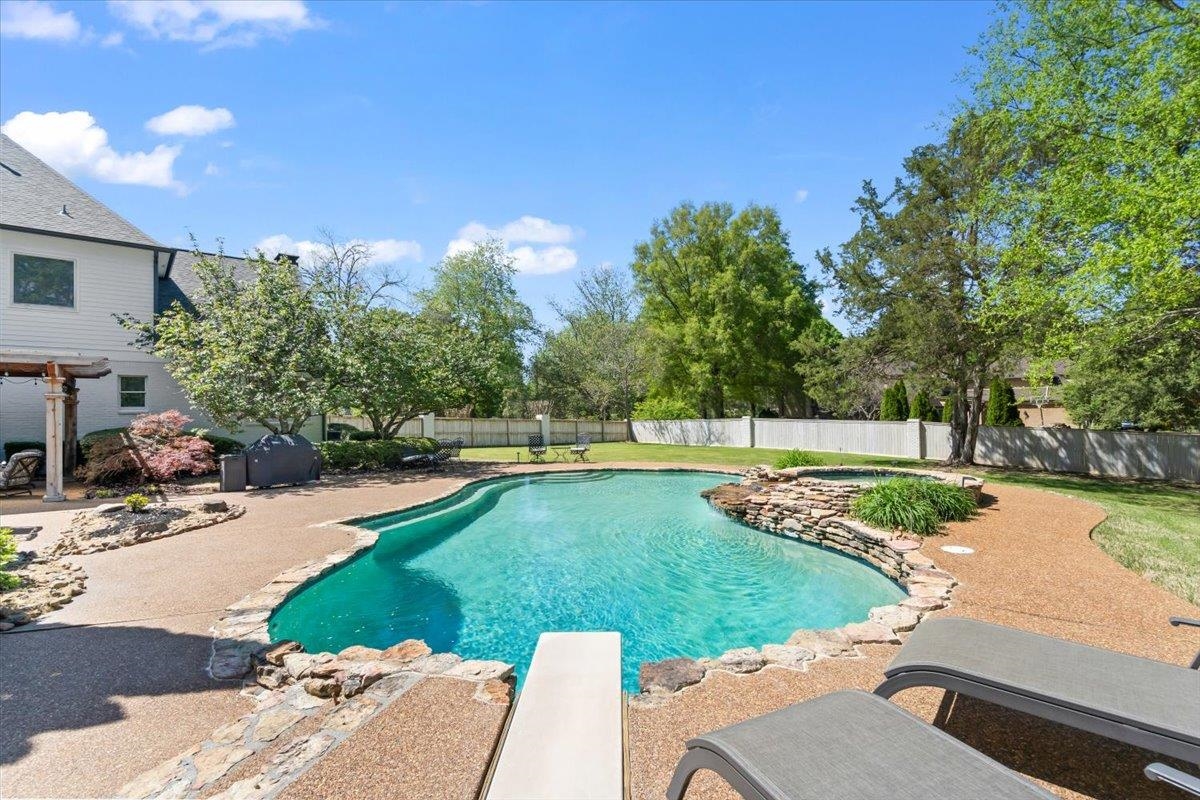 2470 Johnson Road Germantown, TN 38139 - Photo 34 of 40 Gallery Image 34