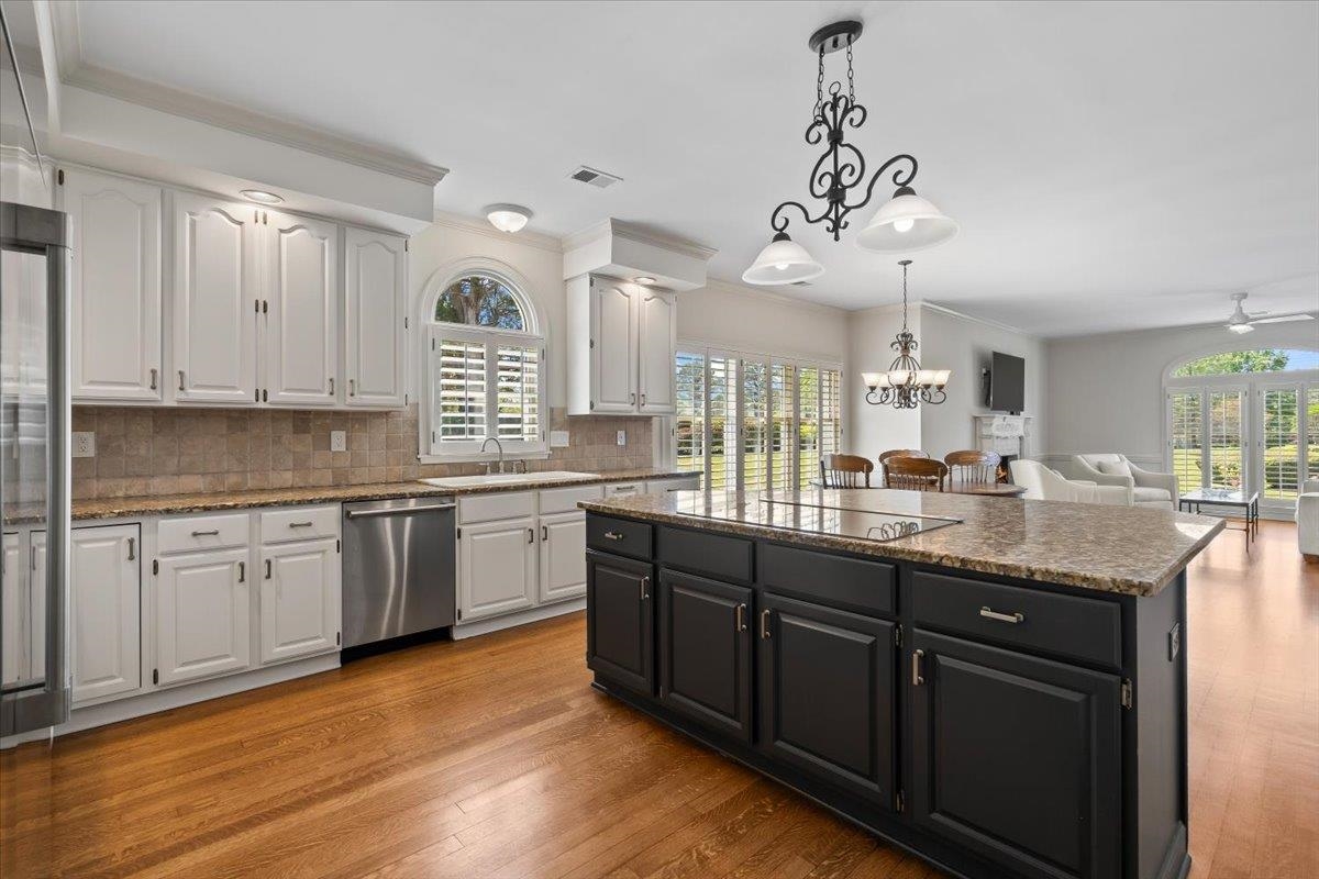 2470 Johnson Road Germantown, TN 38139 - Photo 9 of 40 Gallery Image 9