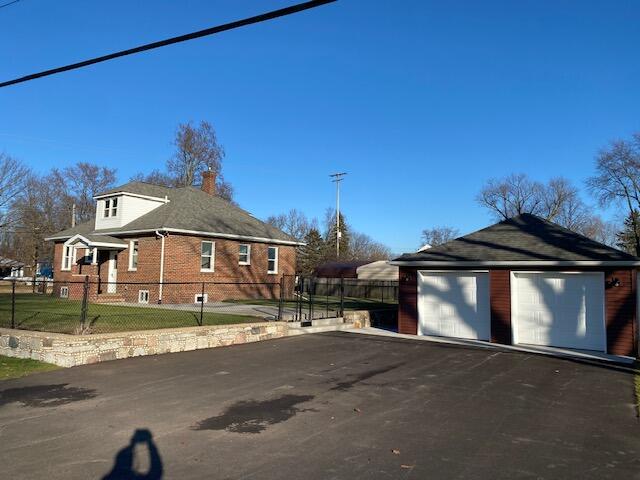 745 Upton Avenue Springfield, MI 49037 - Photo 13 of 59 IMG_2432