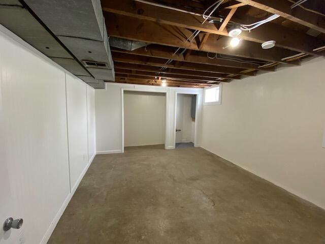 745 Upton Avenue Springfield, MI 49037 - Photo 42 of 59 IMG_2335