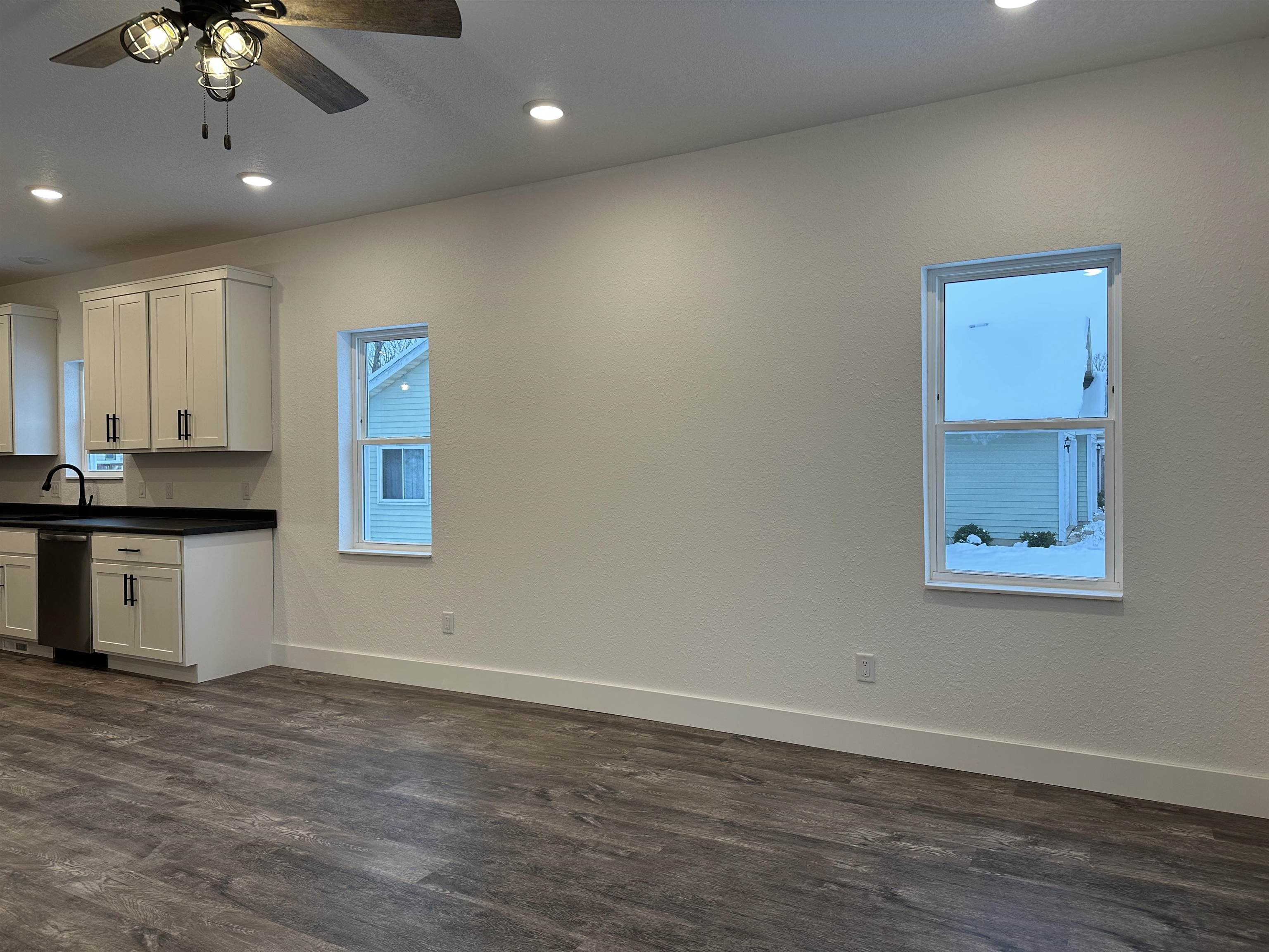 1222 Prairie Janesville, WI 53545 - Photo 4 of 31