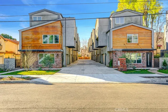 $3,800 | 530 Fano Street, Unit A, Monrovia, CA 91016