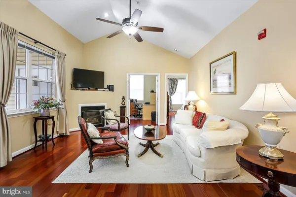 $385,000 | 12708 Found Stone Road, Unit 3302, Germantown, MD 20876