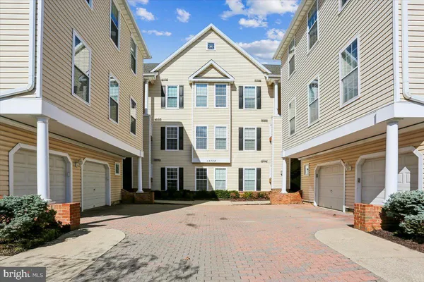 $385,000 | 12708 Found Stone Road, Unit 3302, Germantown, MD 20876