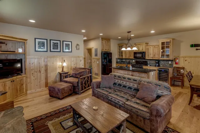 $100,000 | 35407 Vacation Drive, Unit 13, Pequot Lakes, MN 56472