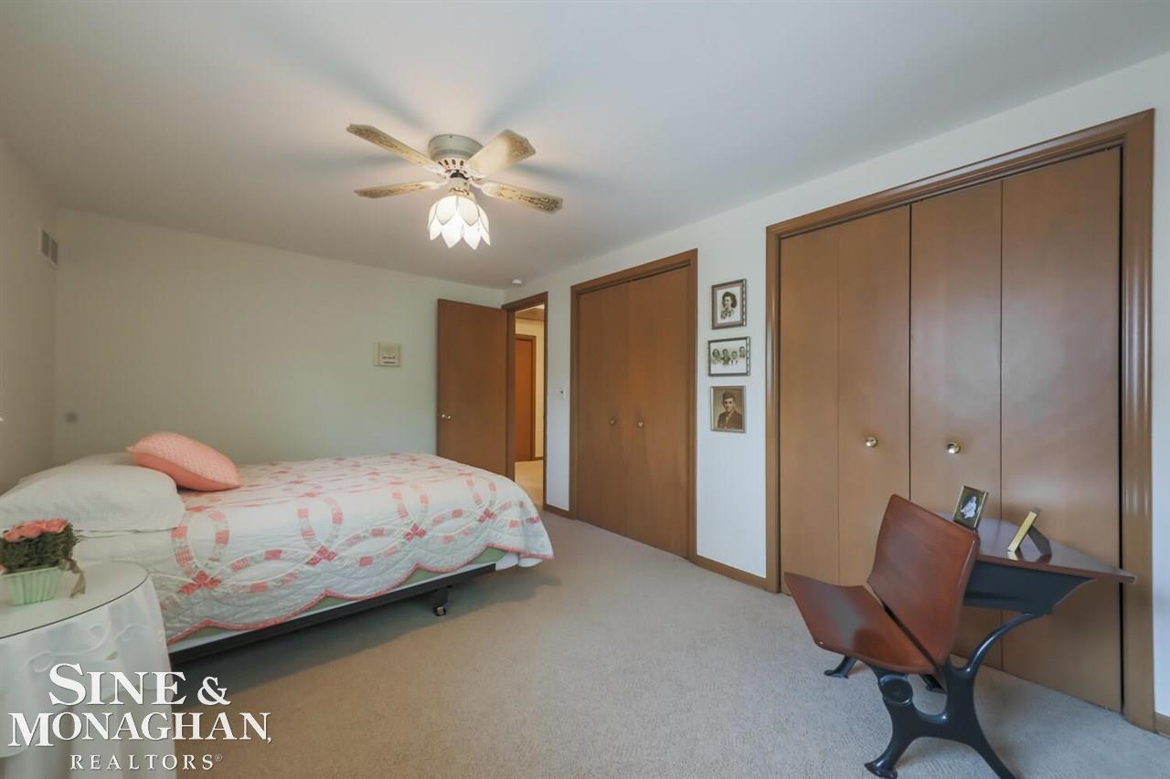 21441 River Road Grosse Pointe, MI 48236 - Photo 33 of 45 Great Closets!