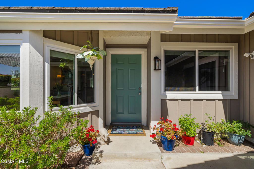 4507 North Ashtree Street Moorpark, CA 93021 - Photo 7 of 36