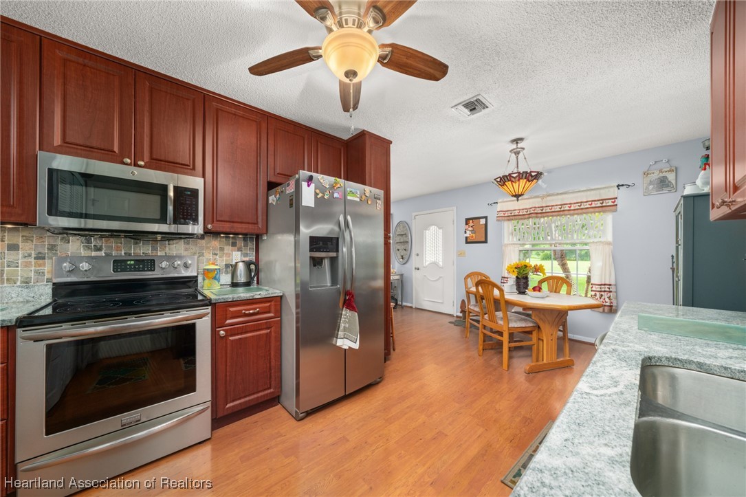 7701 Valencia Road Sebring, FL 33876 - Photo 16 of 49 Gallery Image 16