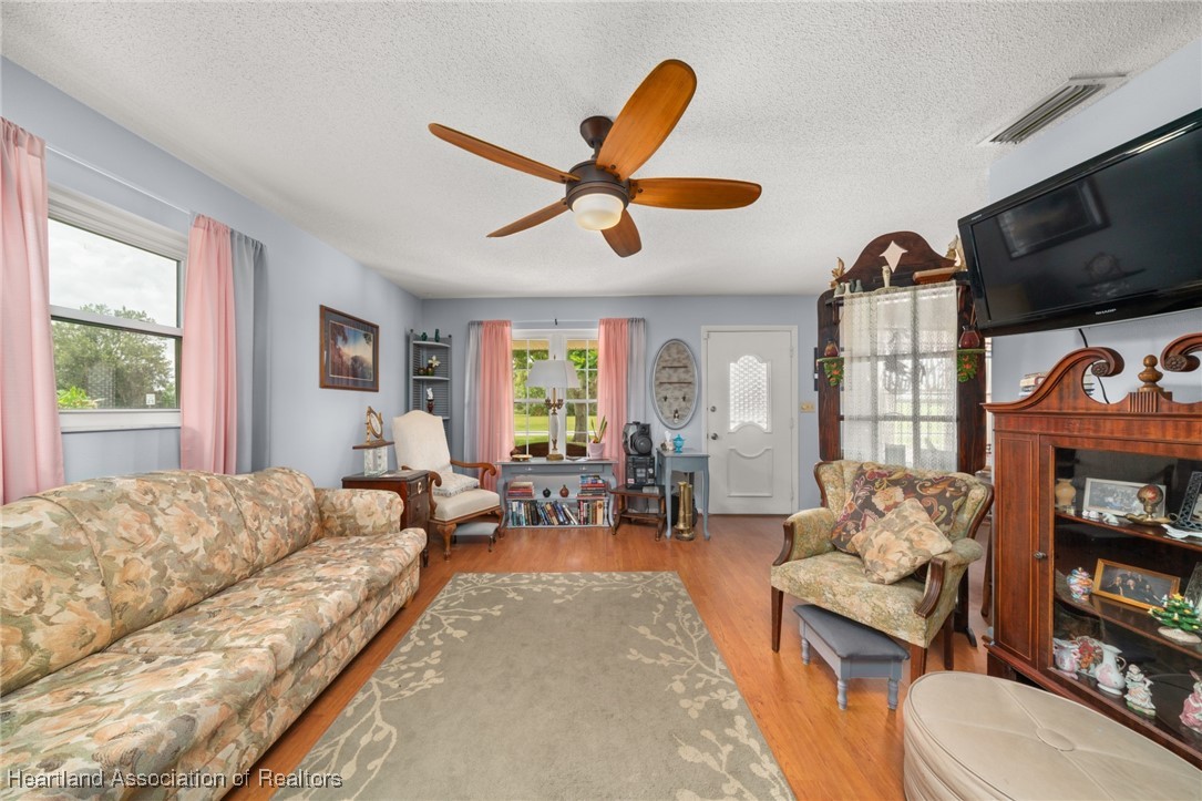 7701 Valencia Road Sebring, FL 33876 - Photo 19 of 49 Gallery Image 19