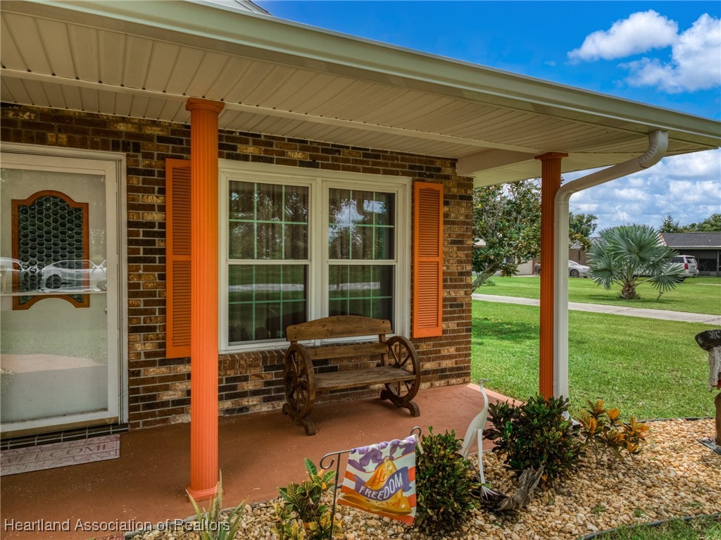7701 Valencia Road Sebring, FL 33876 - Photo 7 of 49 Gallery Image 7