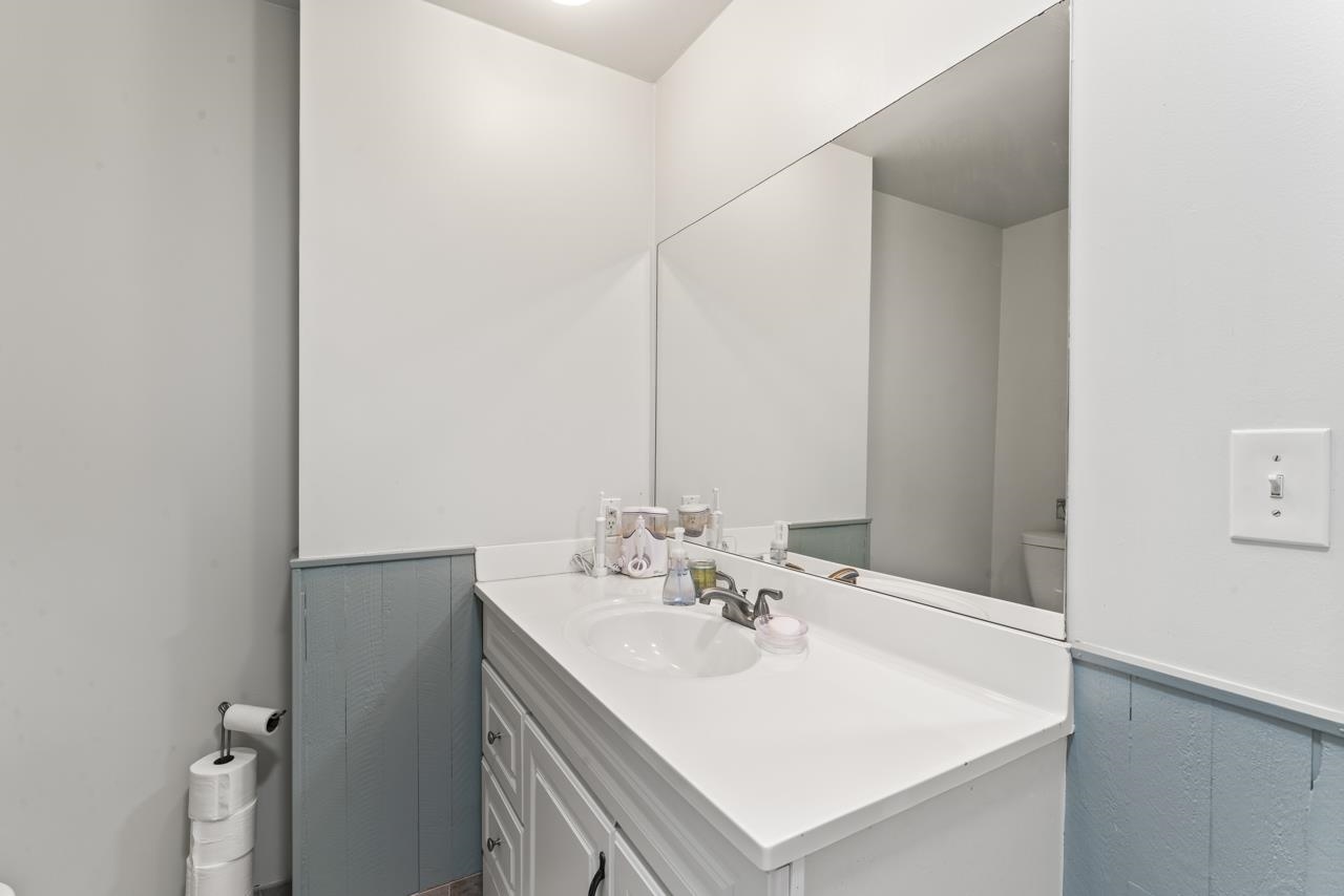 1151 West Cook Road Grand Blanc, MI 48439 - Photo 25 of 31 50147373-191a37c0-4256-422a-a38d-6e19a8a3c70c.JPG