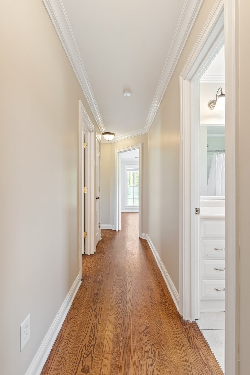 1586 Coleman Road Franklin, TN 37064 - Photo 22 of 73 a view of a hallway with wooden floor