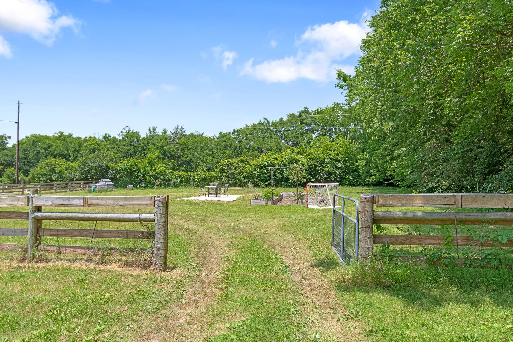 1586 Coleman Road Franklin, TN 37064 - Photo 39 of 73 a view of outdoor space and yard