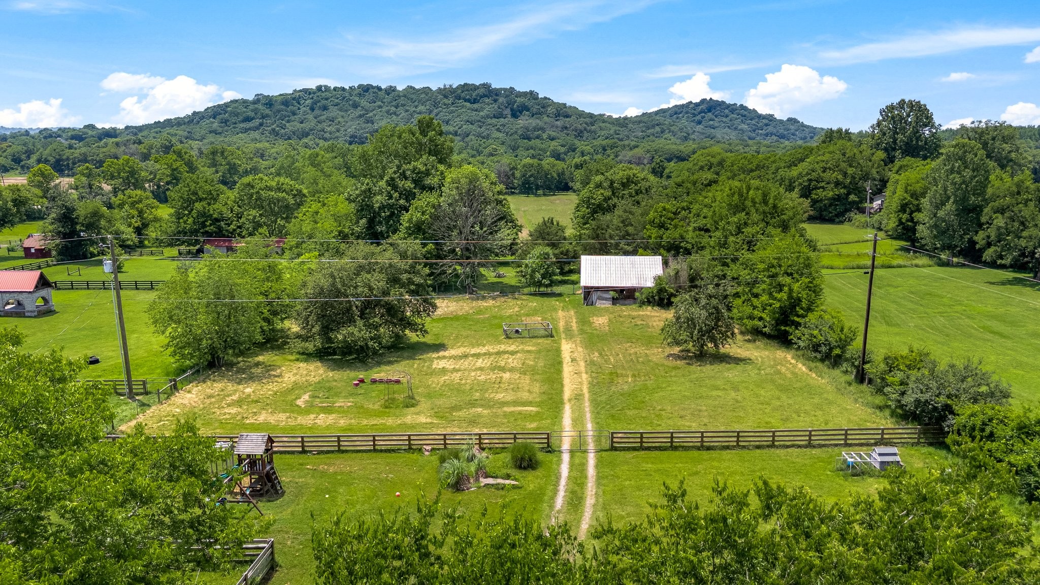 1586 Coleman Road Franklin, TN 37064 - Photo 59 of 73 a view of an outdoor space
