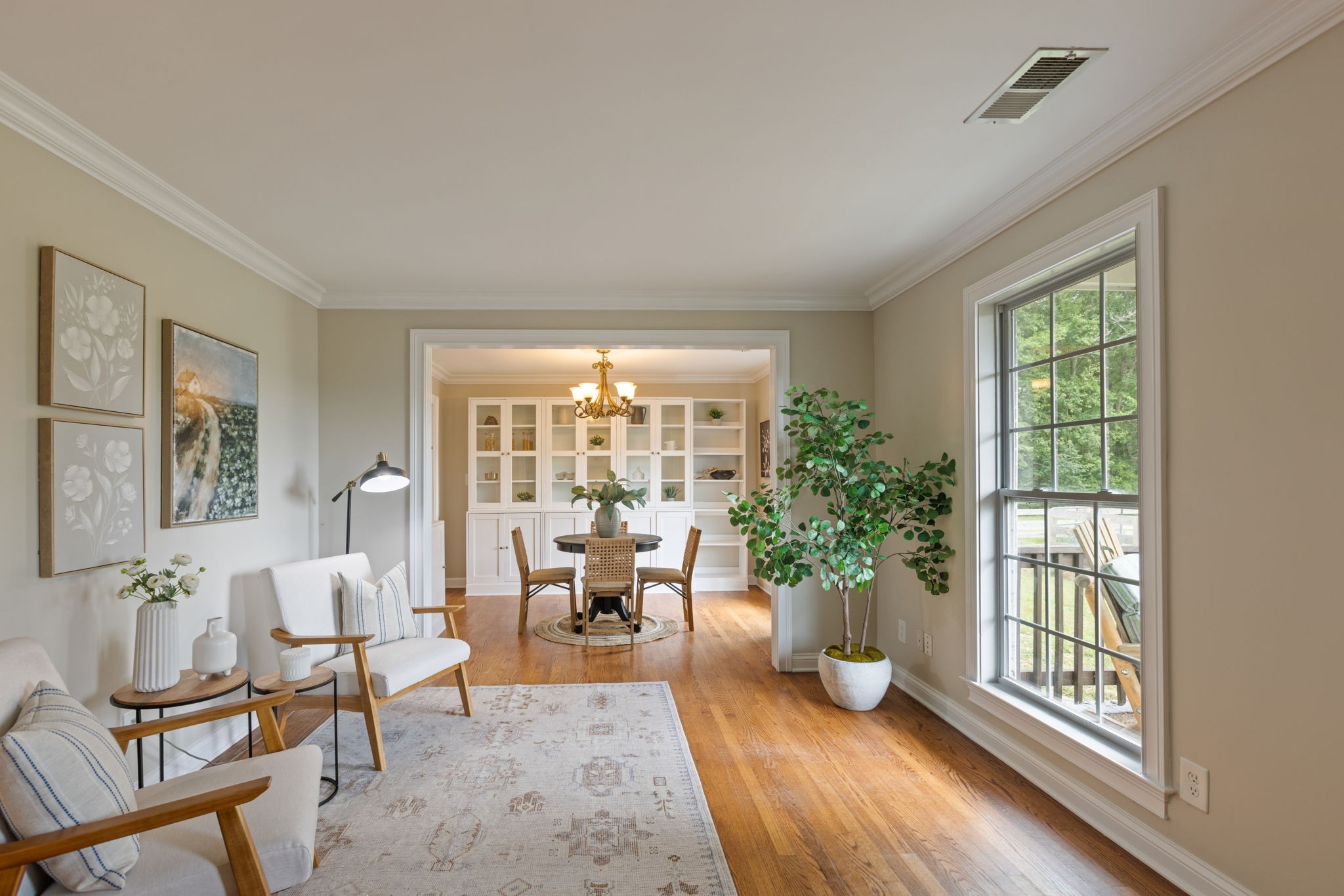 1586 Coleman Road Franklin, TN 37064 - Photo 9 of 73 a living room with furniture and a potted plant