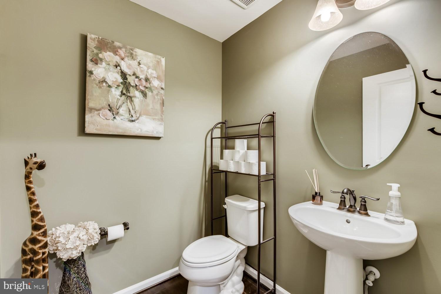 7891 Patterson Way Hanover, MD 21076 - Photo 7 of 27 Gallery Image 7