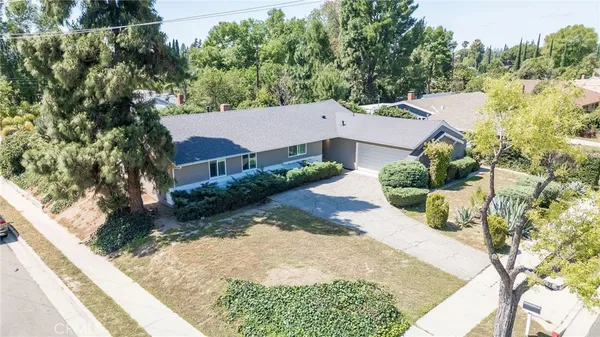 $4,900 | 18600 Celtic Street, Northridge, CA 91326