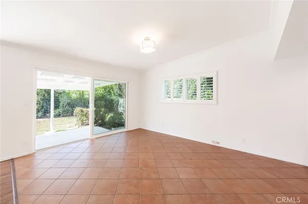 $4,900 | 18600 Celtic Street, Northridge, CA 91326