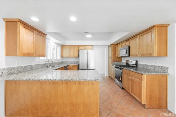 $4,900 | 18600 Celtic Street, Northridge, CA 91326