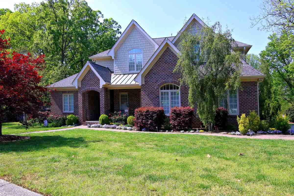 502 Shelley Road Raleigh, NC 27609 - Photo 1 of 25 Photo 1