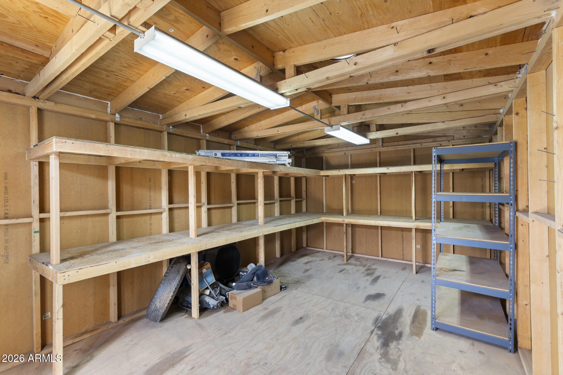 2242 East Chipman Road Phoenix, AZ 85040 - Photo 21 of 25 WORKSHOP/SHED
