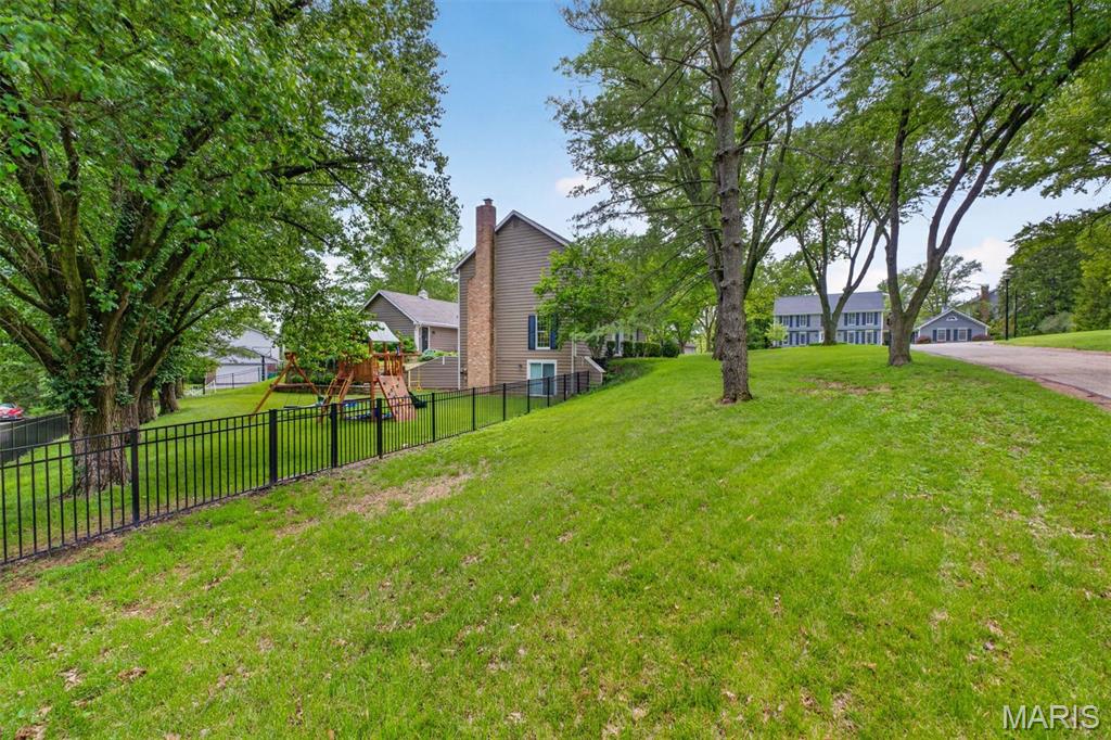 1534 Mason Valley Road Town and Country, MO 63131 - Photo 28 of 33