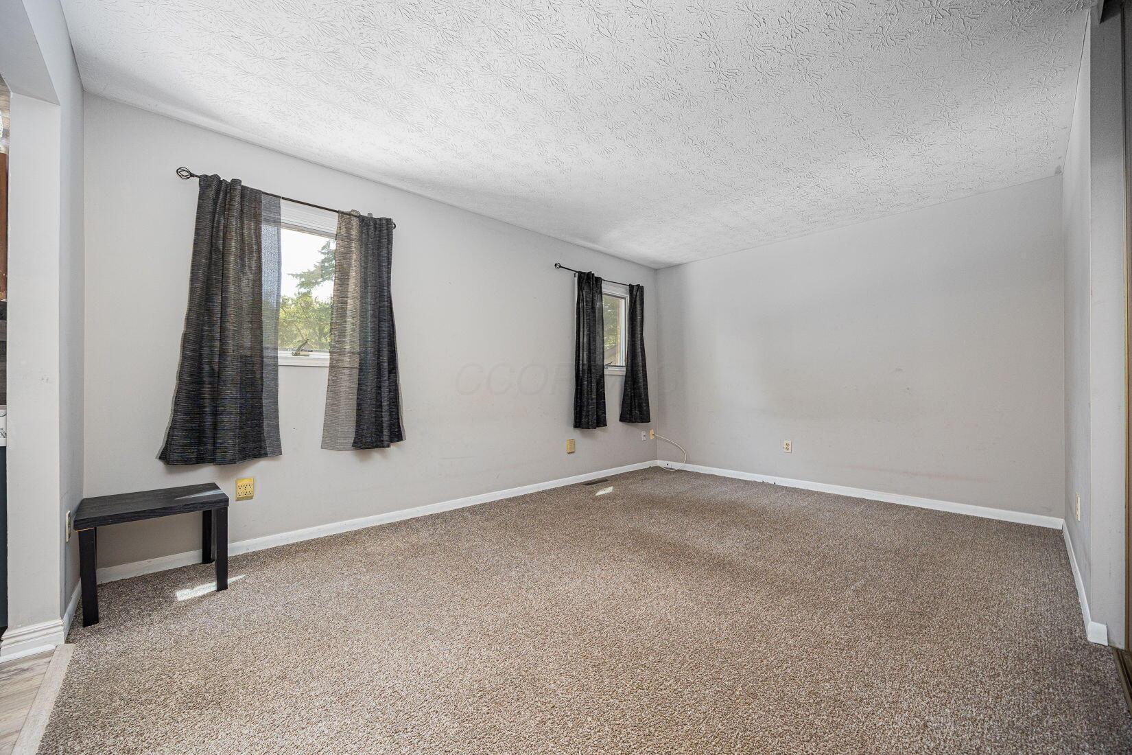 5486 Pine Bluff Road Columbus, OH 43229 - Photo 11 of 33 19-web-or-mls-Cody Cleary - 5486 Pine Bl
