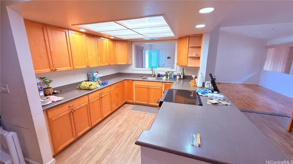 $3,950 | 94-148 Kuanalio Place, Mililani, HI 96789