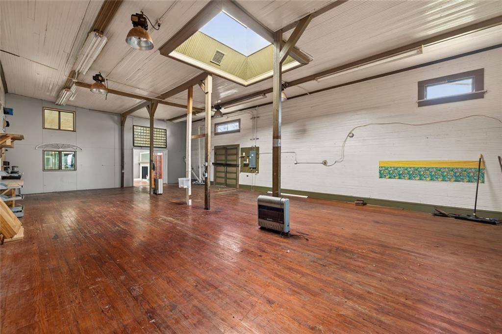 304 South Cherokee Road Social Circle, GA 30025 - Photo 4 of 40