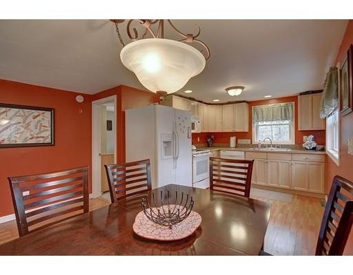 488 Mashapaug Road Holland, MA 01521 - Photo 9 of 21 Gallery Image 9