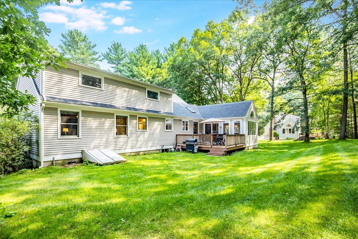 123 Pinecrest Road Litchfield, NH 03052 - Photo 33 of 33