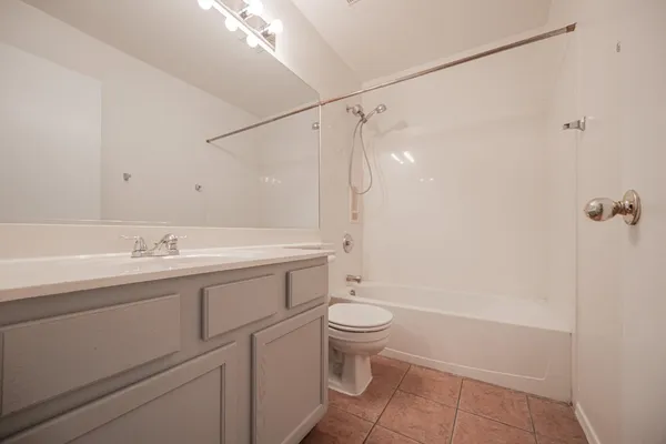 $2,295 | 601 South Silverbrush Drive, Chandler, AZ 85226