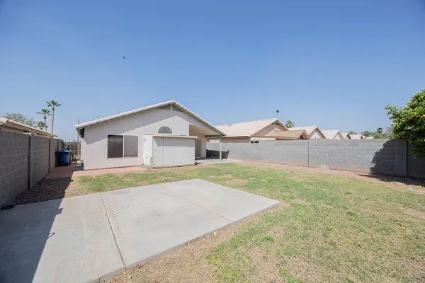 $2,295 | 601 South Silverbrush Drive, Chandler, AZ 85226