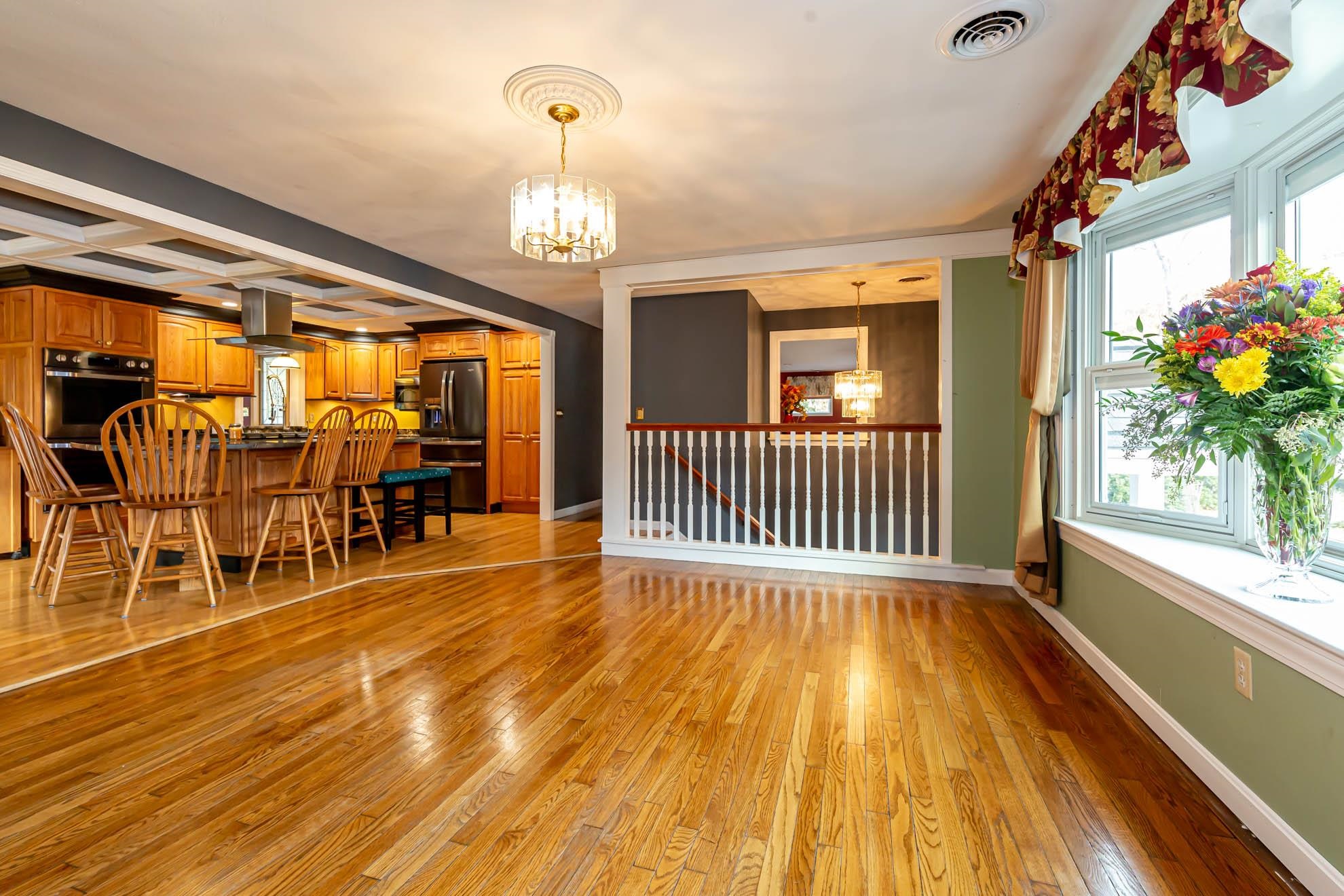 25 Tanager Road Goffstown, NH 03045 - Photo 4 of 40