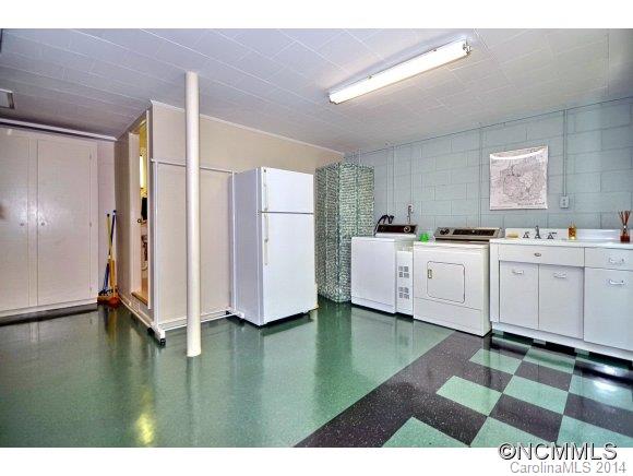 540 Robin Hood Road Brevard, NC 28712 - Photo 17 of 23 Gallery Image 17