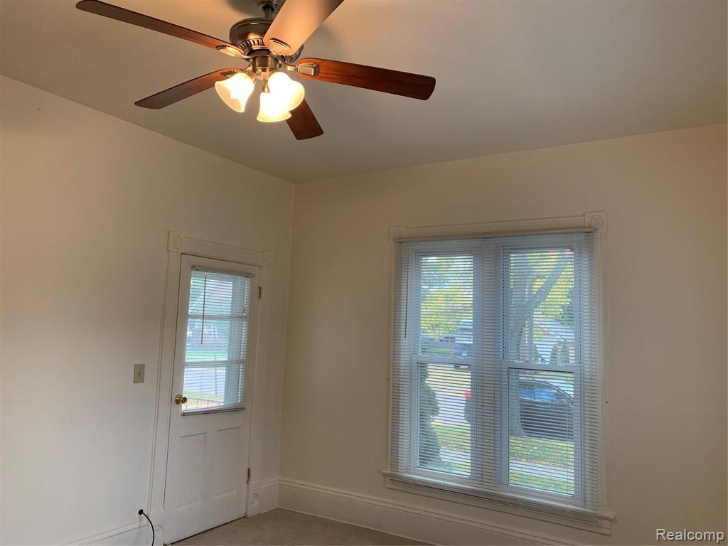 209 Elm Street Flushing, MI 48433 - Photo 18 of 21