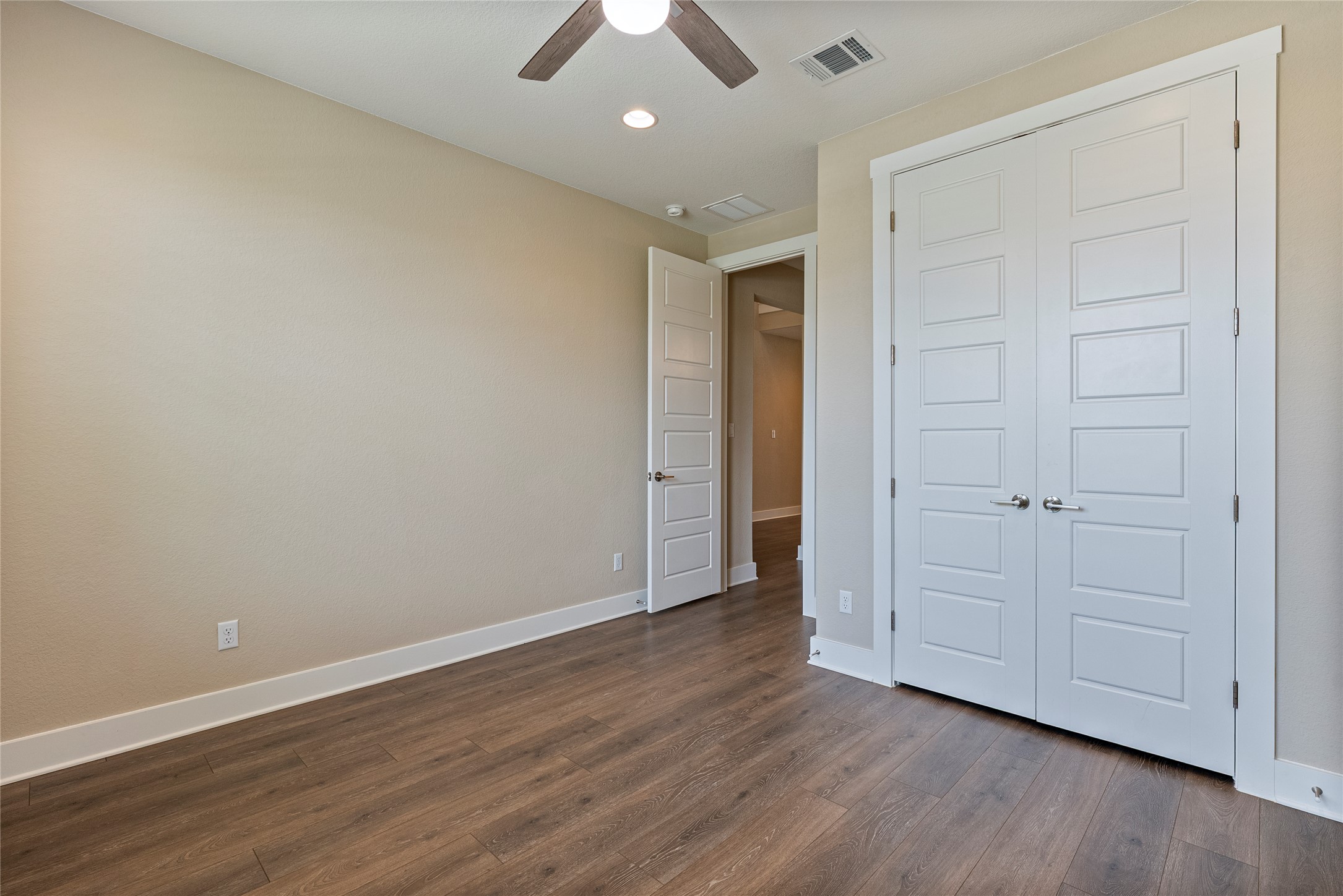 328 Berkeley Place Georgetown, TX 78628 - Photo 6 of 29