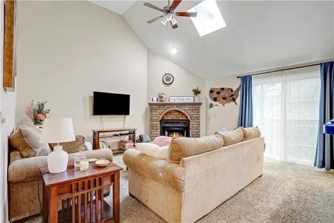 $200,000 | 13825 West 58th Terrace, Unit 6, Shawnee, KS 66216