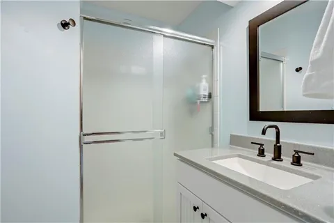 $200,000 | 13825 West 58th Terrace, Unit 6, Shawnee, KS 66216