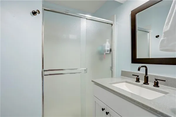 $200,000 | 13825 West 58th Terrace, Unit 6, Shawnee, KS 66216