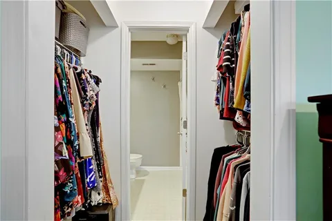 $200,000 | 13825 West 58th Terrace, Unit 6, Shawnee, KS 66216