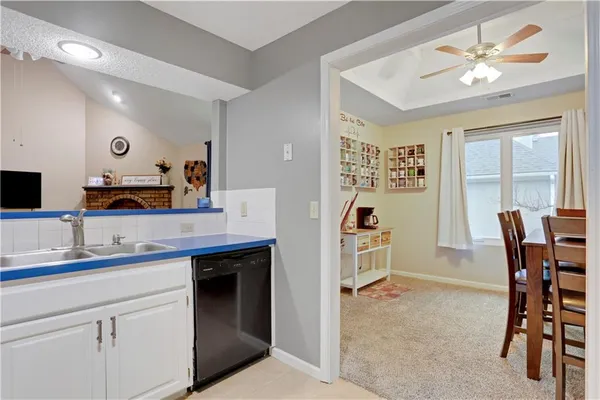 $200,000 | 13825 West 58th Terrace, Unit 6, Shawnee, KS 66216
