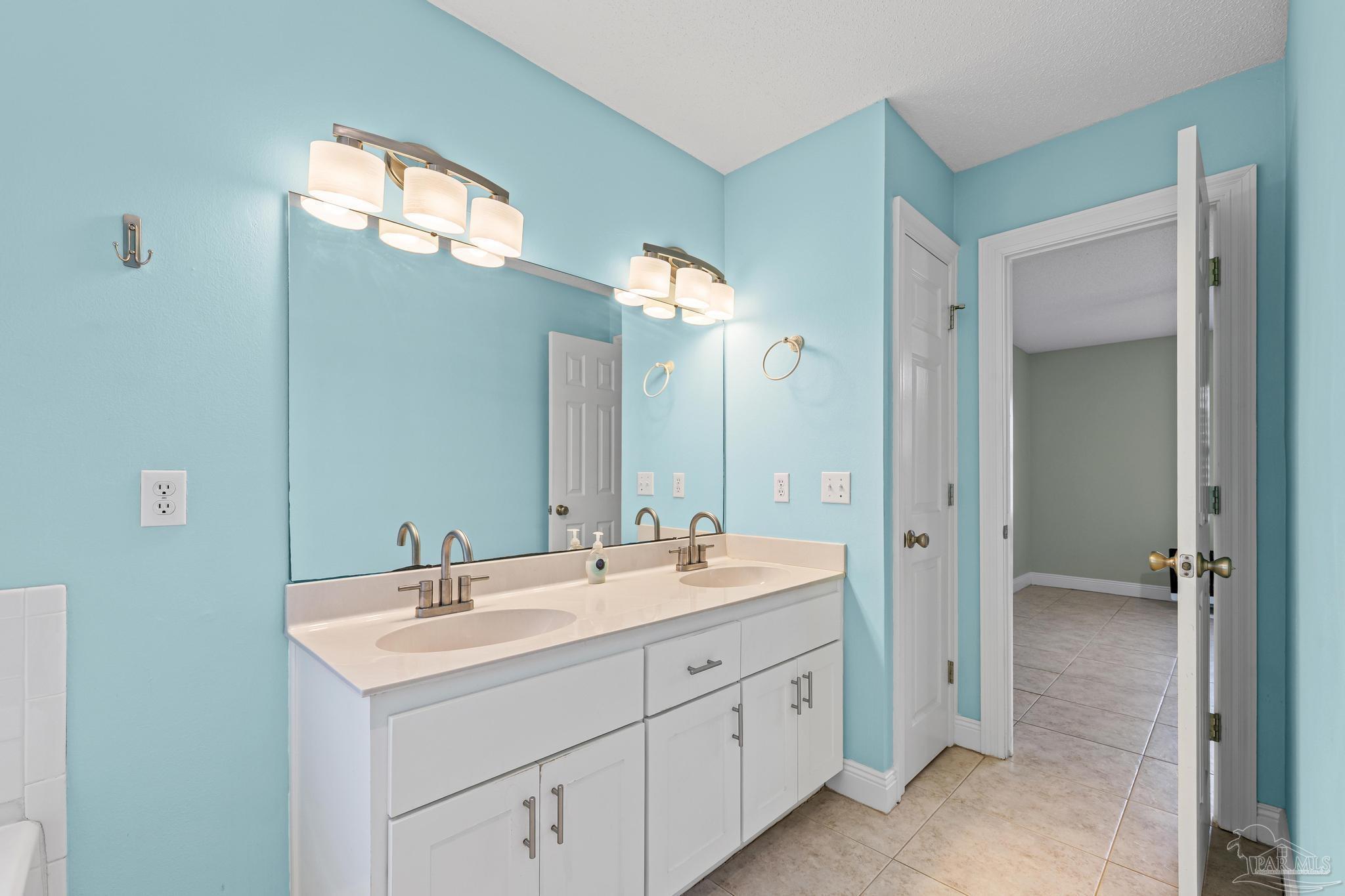 1788 Commander Harvey Lane Navarre, FL 32566 - Photo 44 of 58