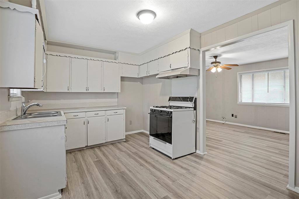 303 West Davis Street Blue Ridge, TX 75424 - Photo 6 of 12