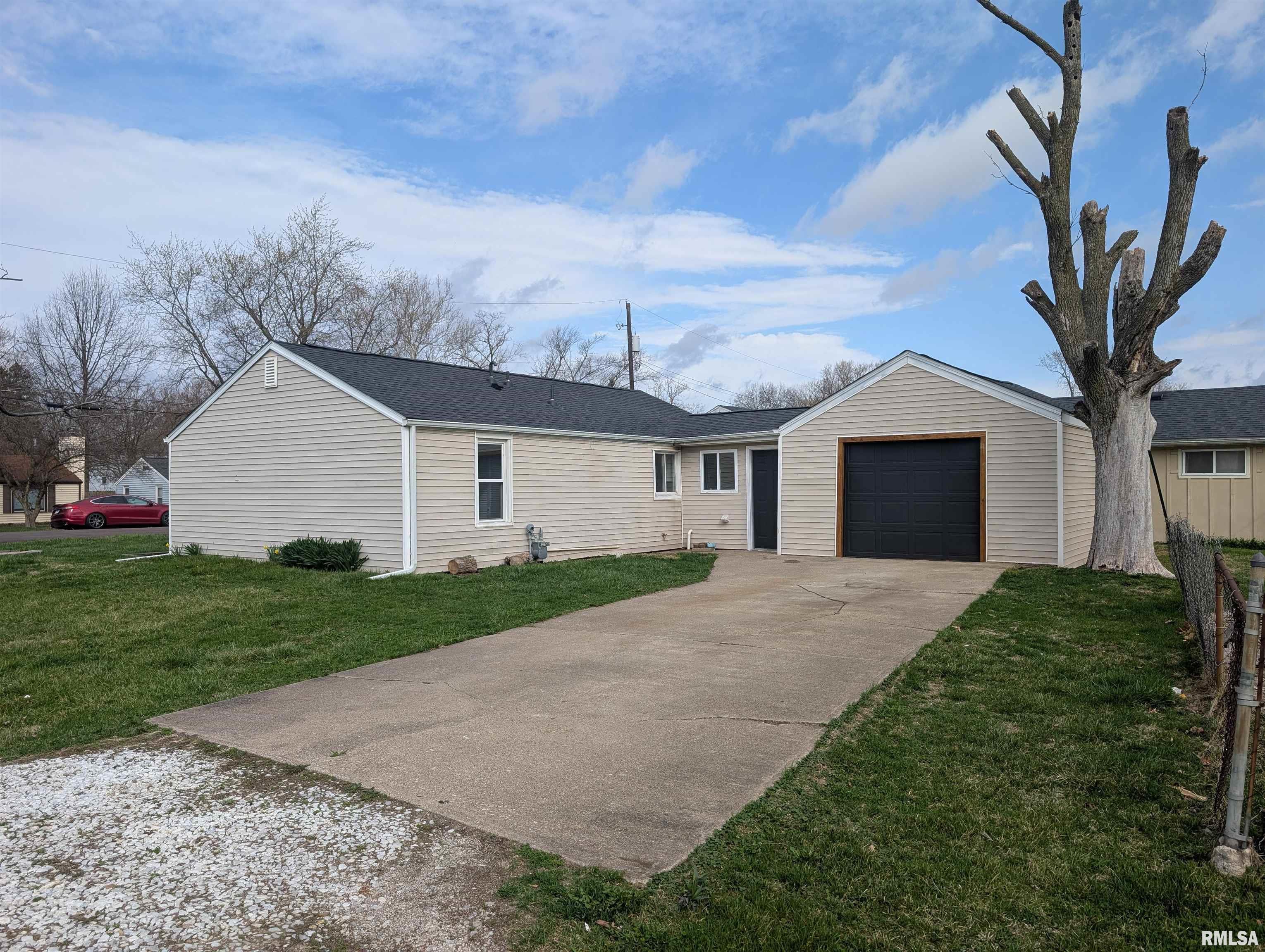 200 Connecticut Street Washington, IL 61571 - Photo 24 of 29 Gallery Image 24