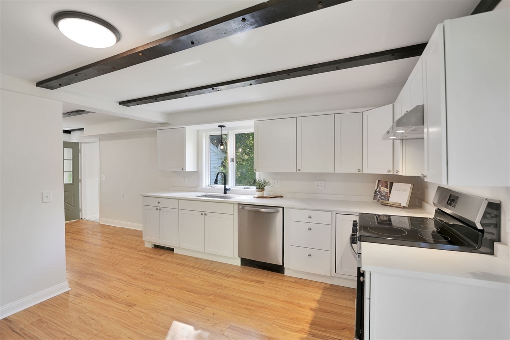 18 Brown Street Wareham, MA 02571 - Photo 7 of 36