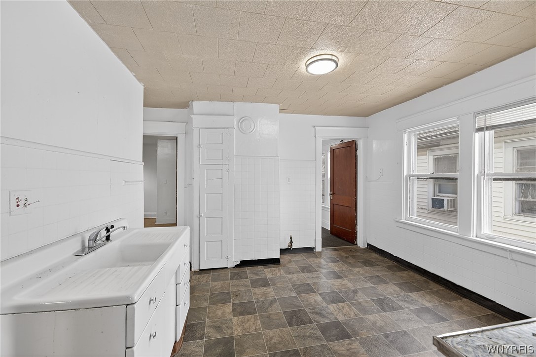 23 Humason Avenue Buffalo, NY 14211 - Photo 32 of 49