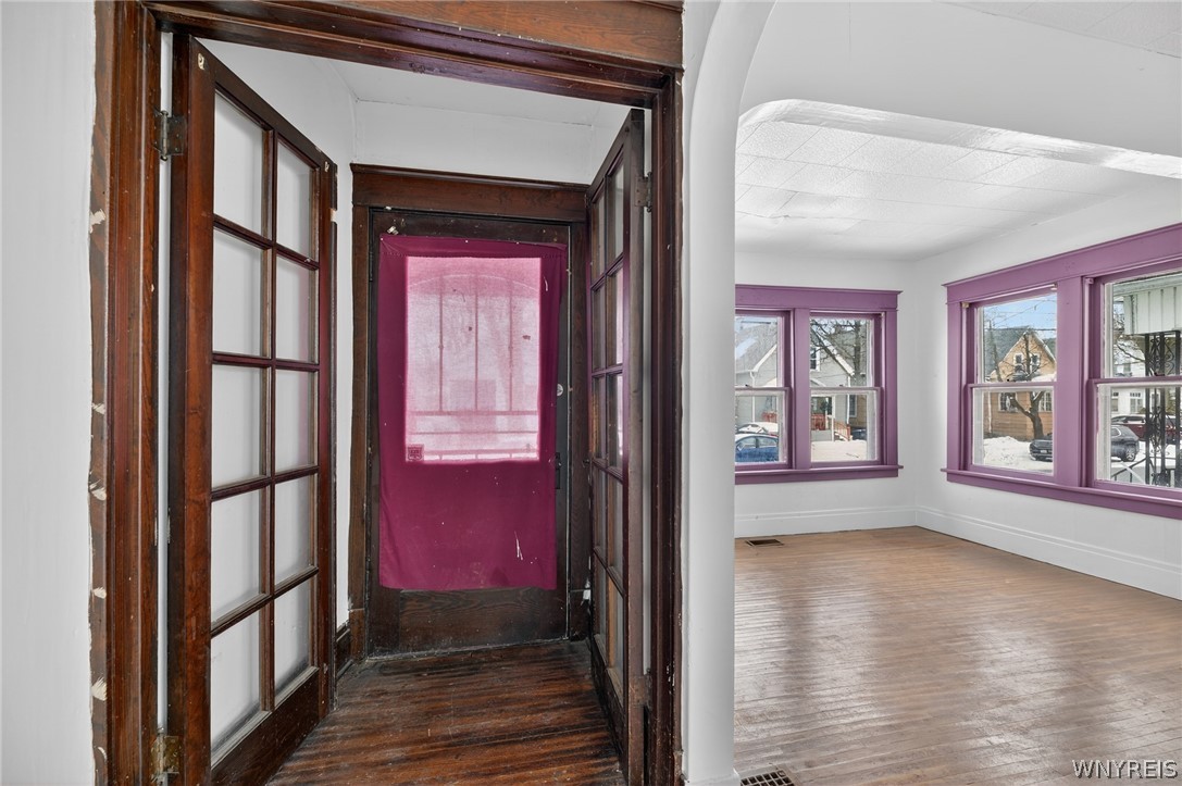 23 Humason Avenue Buffalo, NY 14211 - Photo 6 of 49