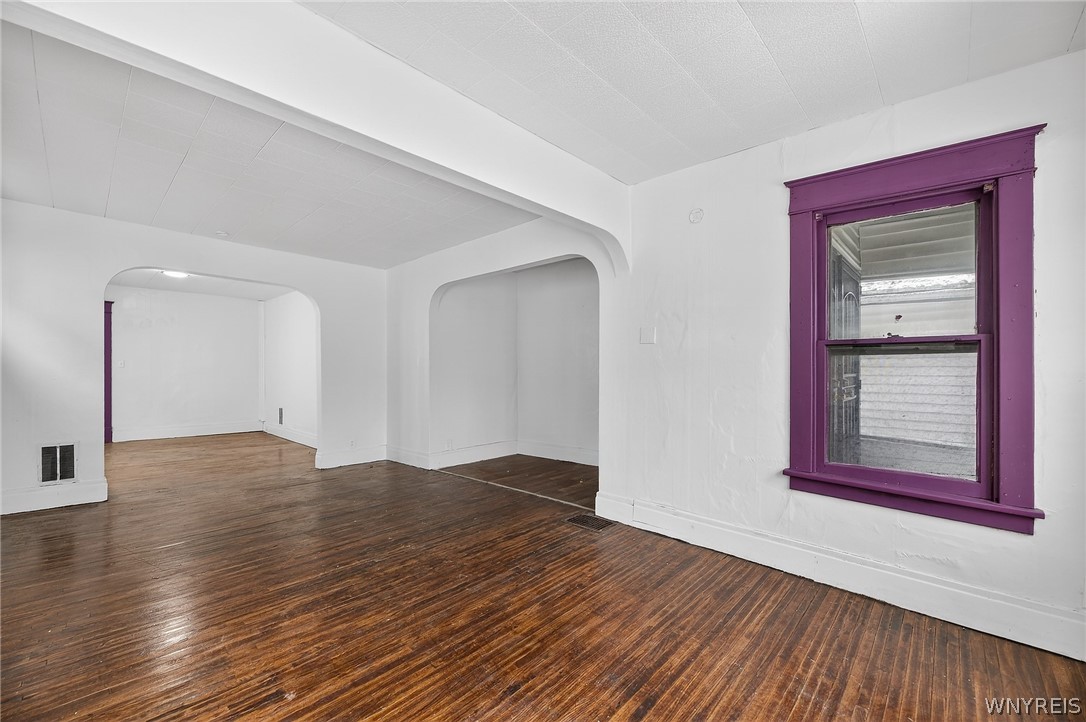 23 Humason Avenue Buffalo, NY 14211 - Photo 9 of 49