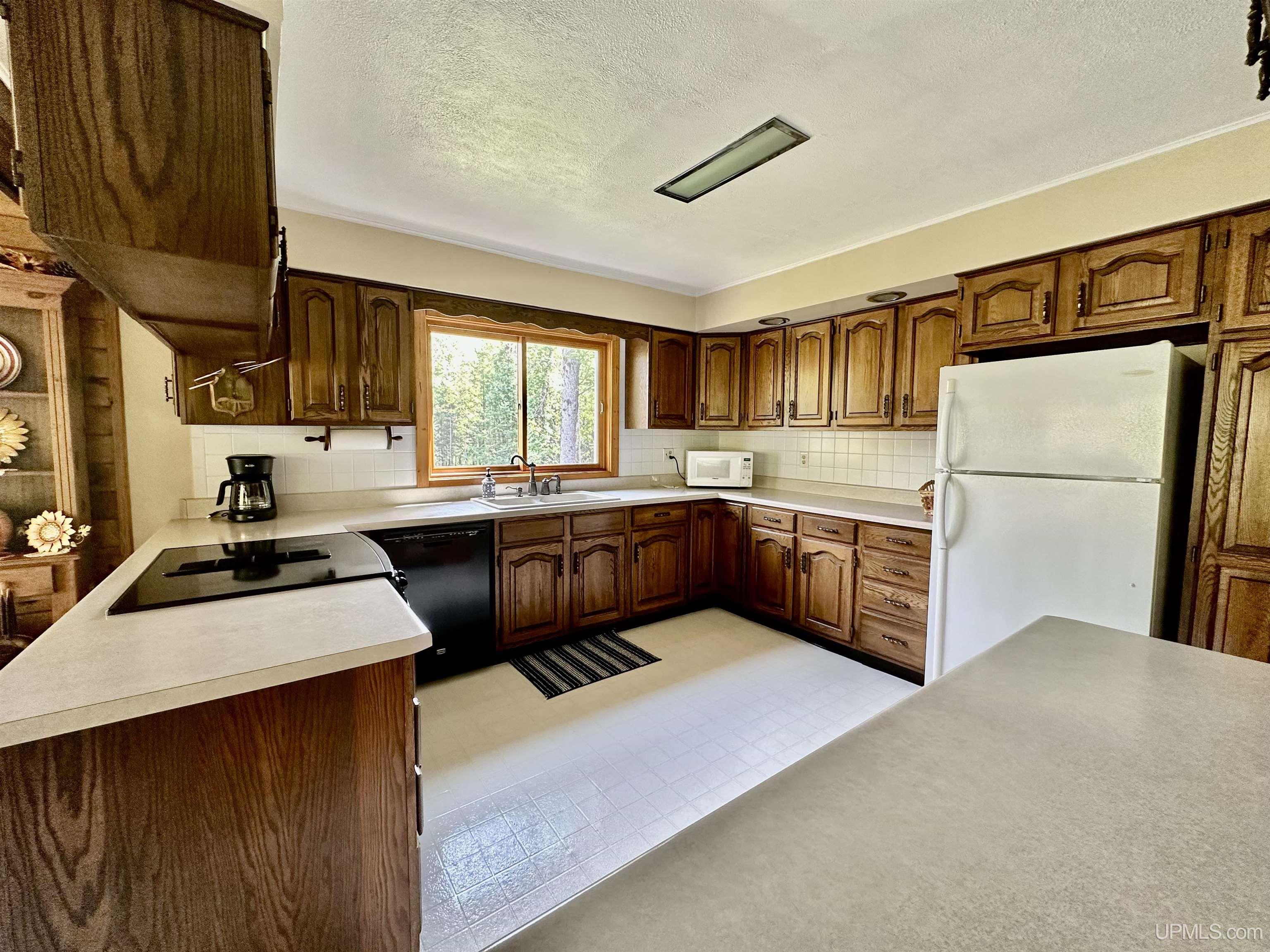 N16204 Kell Road Powers, MI 49874 - Photo 13 of 51 Gallery Image 13